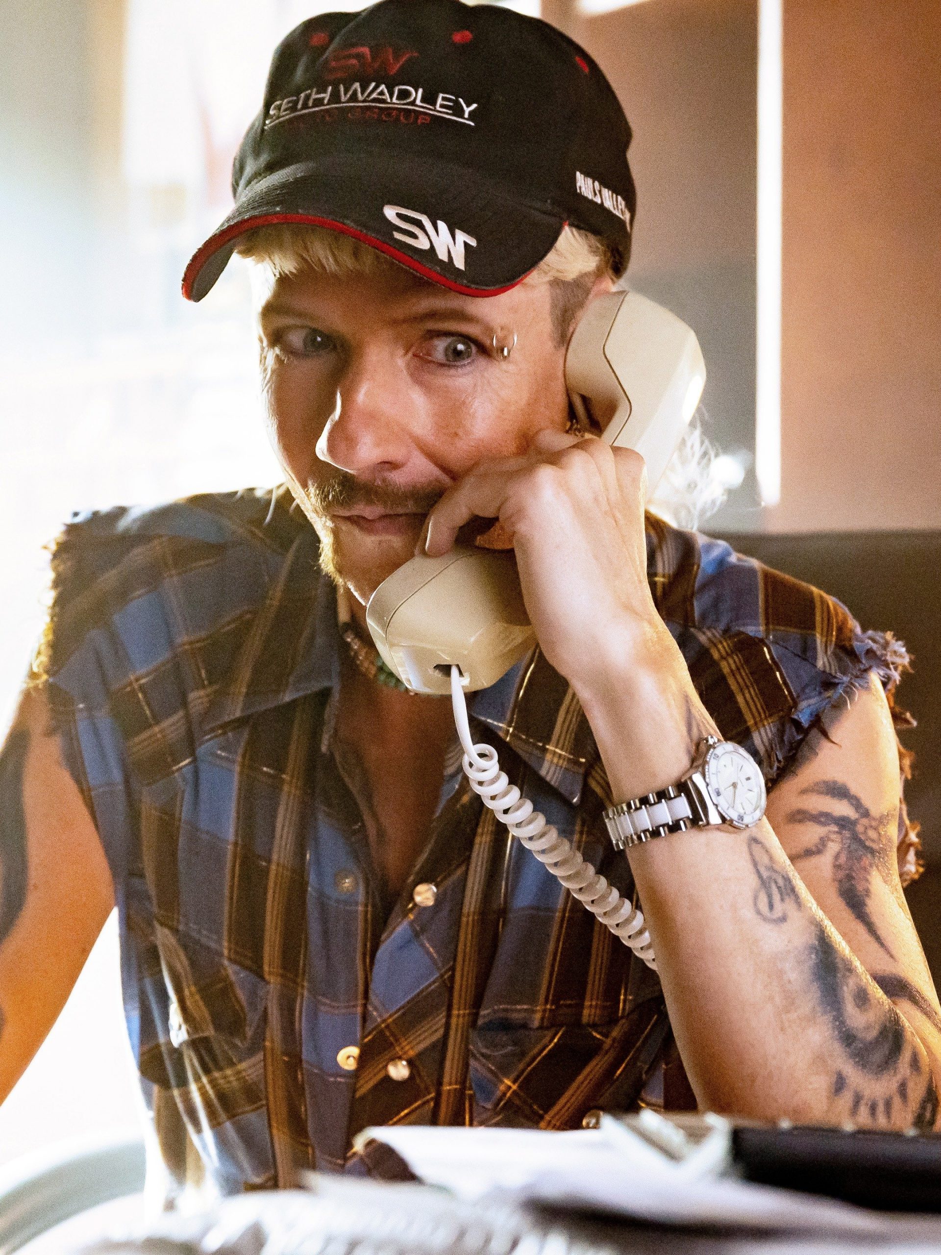 Joe vs Carole S1E4 10/26/22 “A Gun-Toting, Animal-Loving, Mullet-Wearing Motherf… Star” on USA