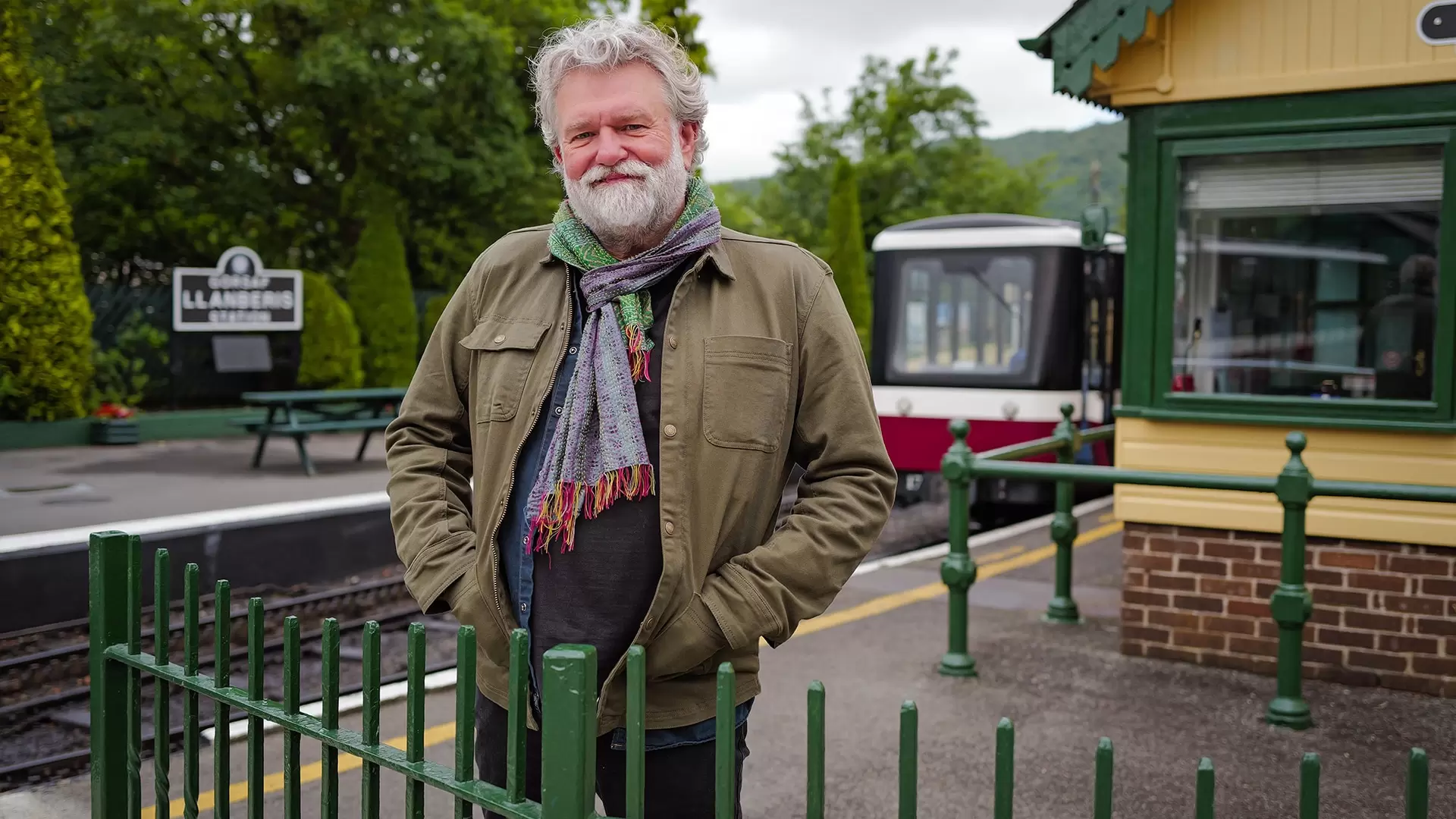 Britain's Favourite Railway Stations with Si King S1E2 15 January 2026 on More 4 1 Britain’s Favourite Railway Stations with Si King S1E2 15 January 2026 on More 4