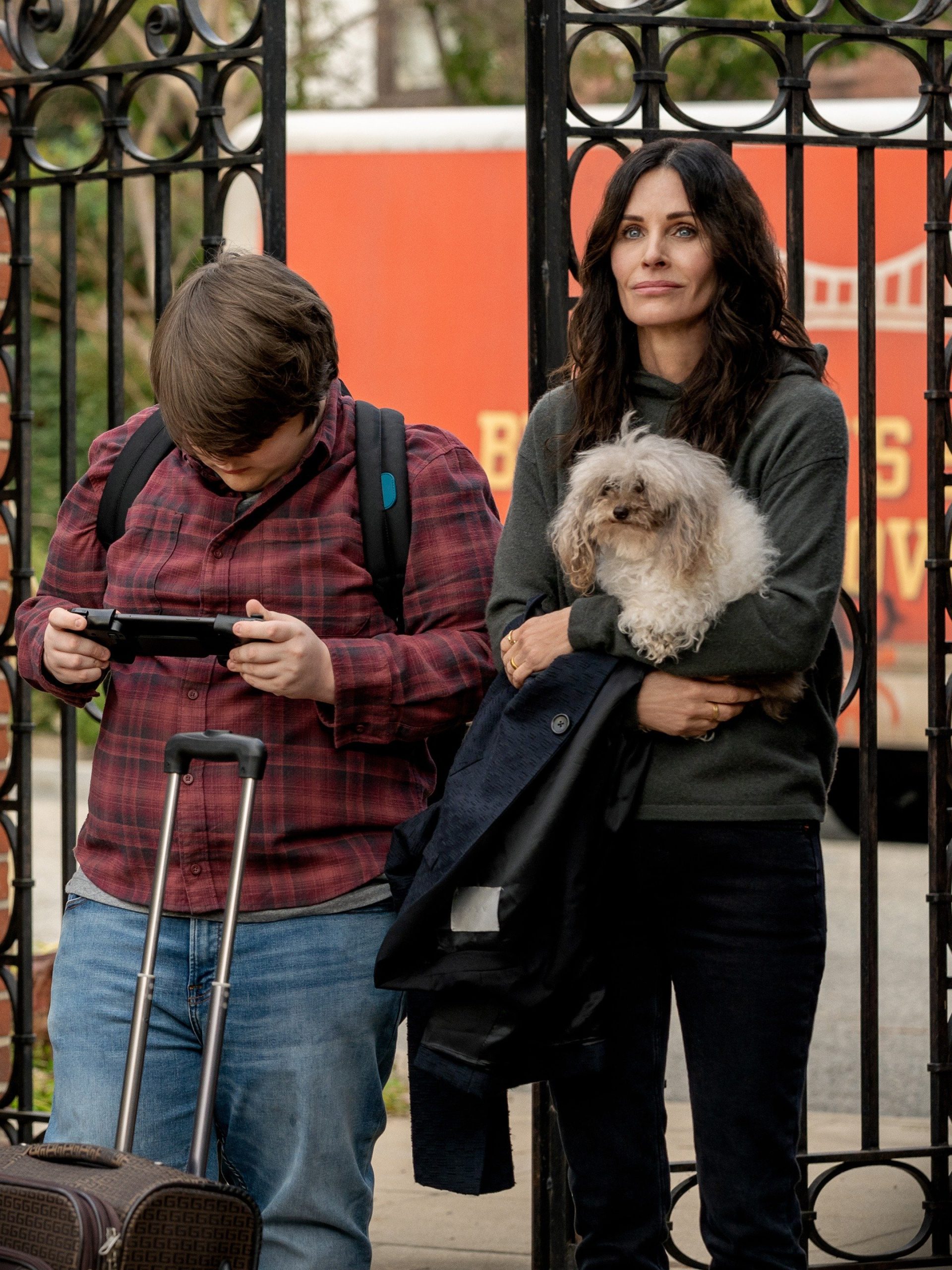 Shining Vale “Chapter 12: Smile” S2E4 November 3 2023 on STARZ