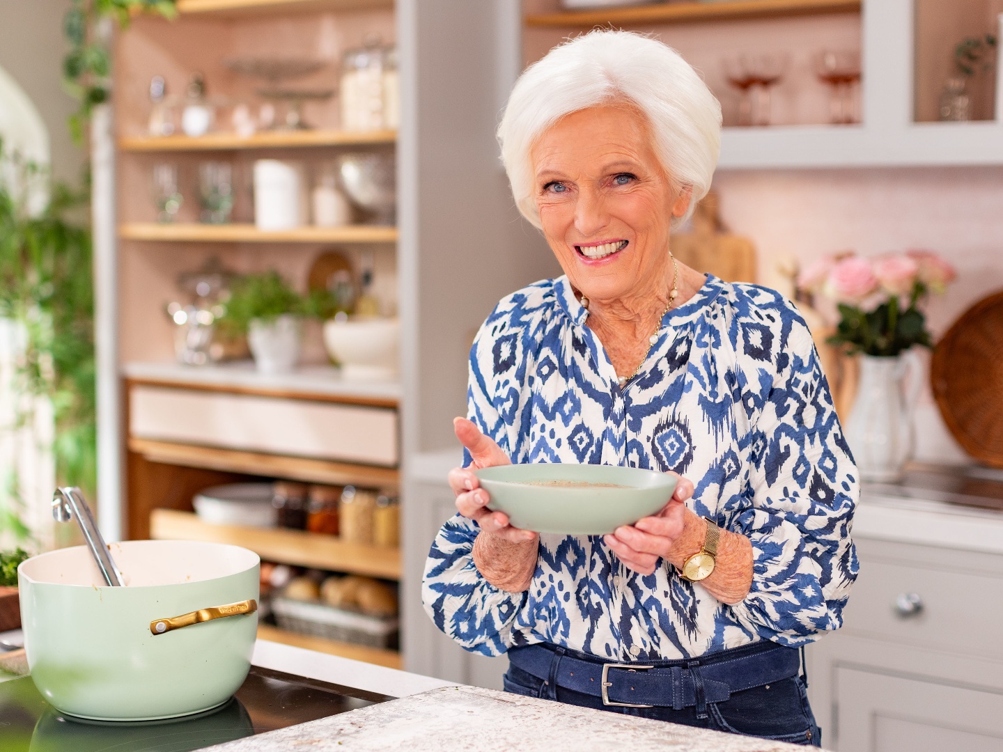 Mary Makes It Easy “Simple Time-Savers” S1E4 23 November 2023 on BBC Two