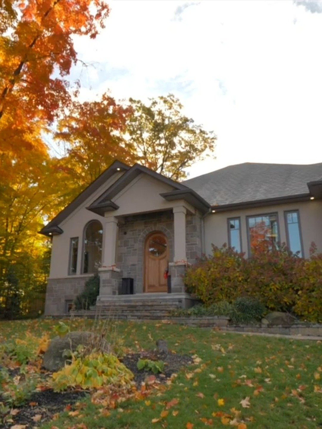 Find My Country House: Canada “Harrison Hot Springs” S1E19 June 4 2024 on FYI