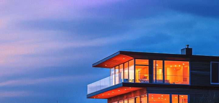 Oceanfront Property Hunt Season 2 Episode 1 "Yaz and Jamie"